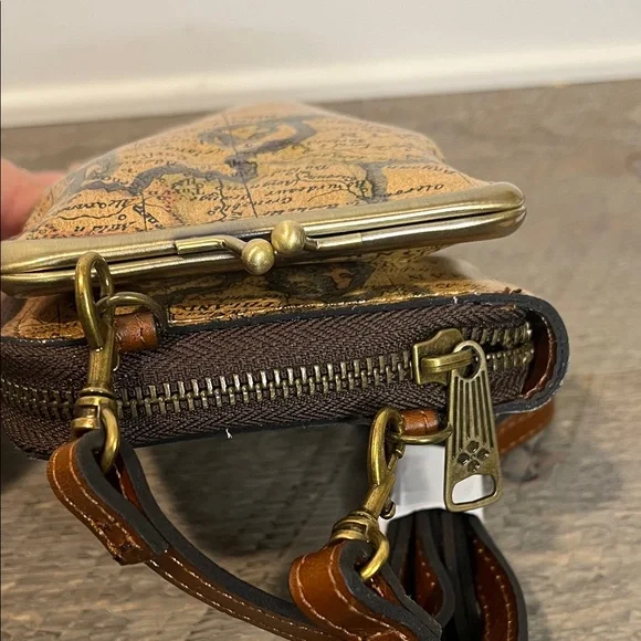 NWOT Patricia Nash Farleigh Leather Phone Crossbody Wallet - European Map - RFDI - Picture 5 of 12